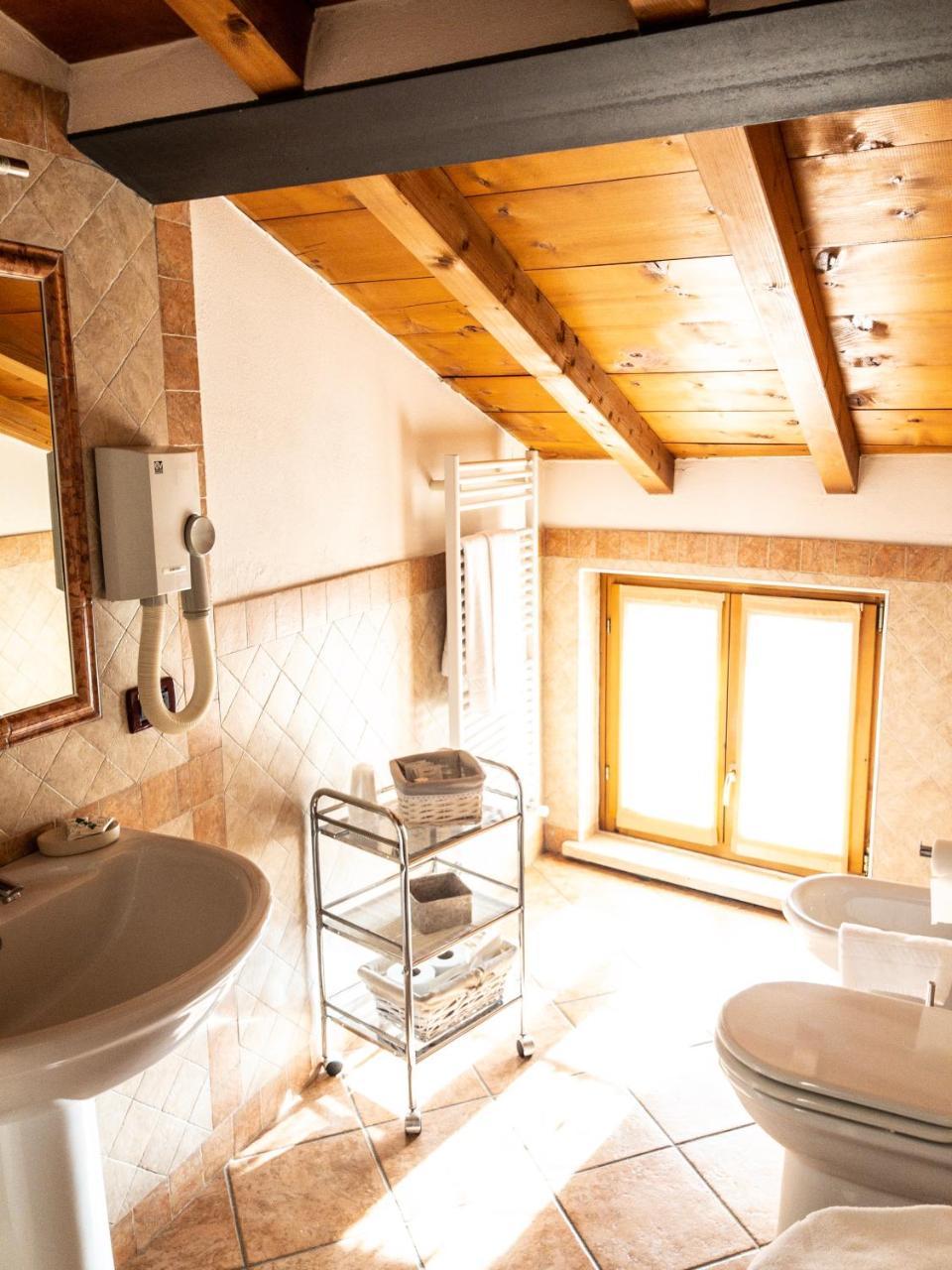 Le Finestre Su Borghetto Hotel Valeggio sul Mincio Exterior foto